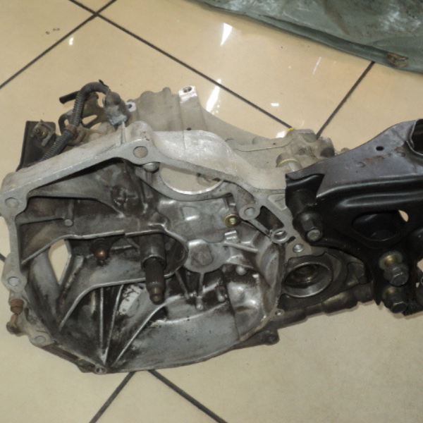 HONDA-D15B-5SPD-MANUAL-GEARBOX Honda d15b 5spd manual gearbox - Image 1