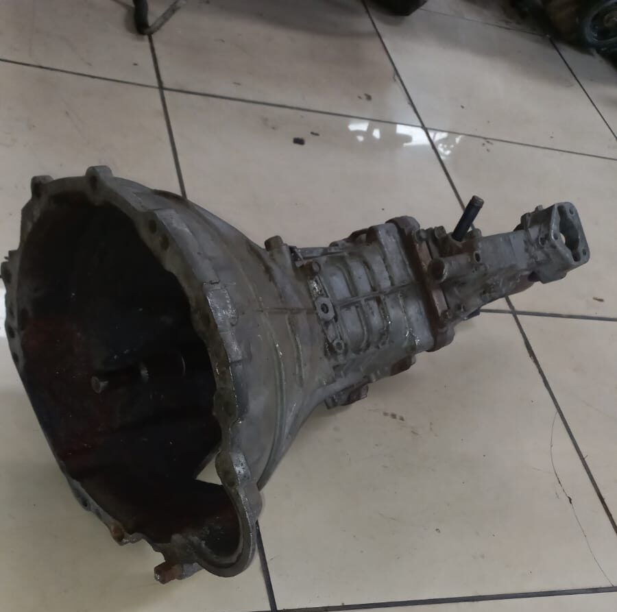 ISUZU-KB250_KB280-4x2-Manual-5SPD-Gearbox-e1751290079499 Isuzu KB250/KB280 5 Spd Manual Gearbox - Image 1