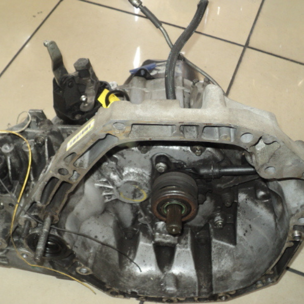 NISSAN-NP200-K9K-5SPD-GEARBOX-STRAIGHT-FIT Nissan NP200 K9K 5spd gearbox straight fit - Image 1