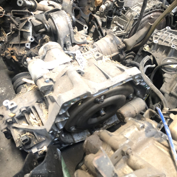 NISSAN-XTRAIL-QR25-2.5-AUTO-GEARBOX Nissan X-trail qr25 2.5 auto gearbox - Image 1