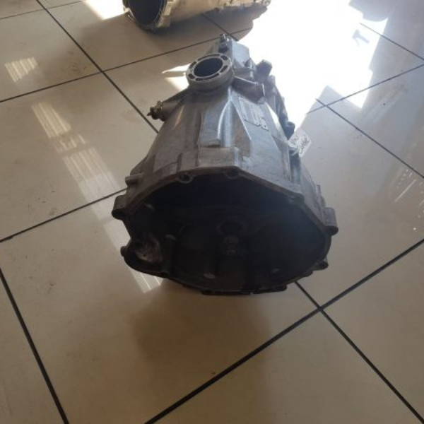 VW-CRAFTER-5SPEED-GEARBOX VW Crafter 5 speed gearbox - Image 1