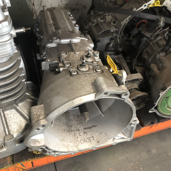 VW-TOUREG-FEA-2.5-TDI-MANUAL-GEARBOX VW Toureg (fea) 2.5 tdi manual gearbox - Image 1
